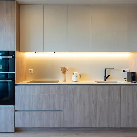 In - Magno House 아파트