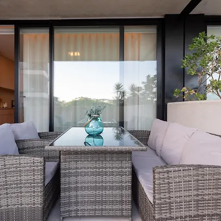 In - Magno House Apartment *